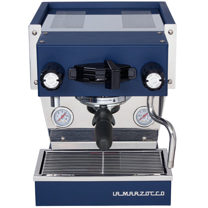 La Marzocco Linea Micra in blau in der Frontansicht